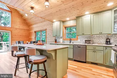 388 Bobcat Drive, Berkeley Springs, WV 25411 - Photo 15