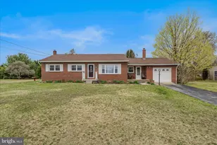 1635 Fairview Dr, Berkeley Springs, WV 25411 - Photo 45