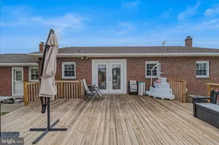 1635 Fairview Dr, Berkeley Springs, WV 25411 - Photo 31