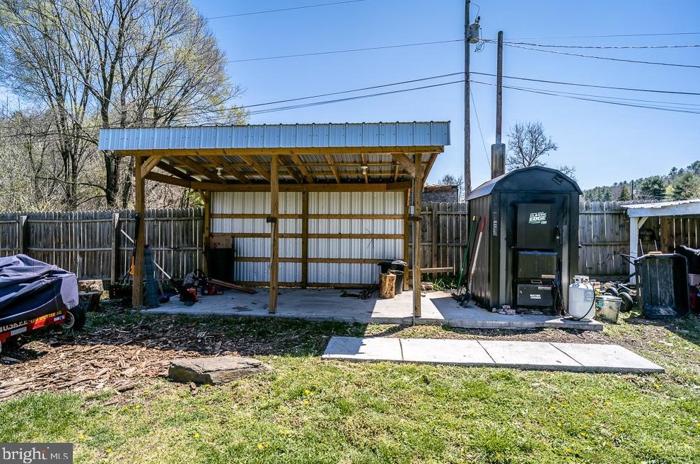 11899 Blue Gray Trl, Brandywine WV  26802-8011 exterior