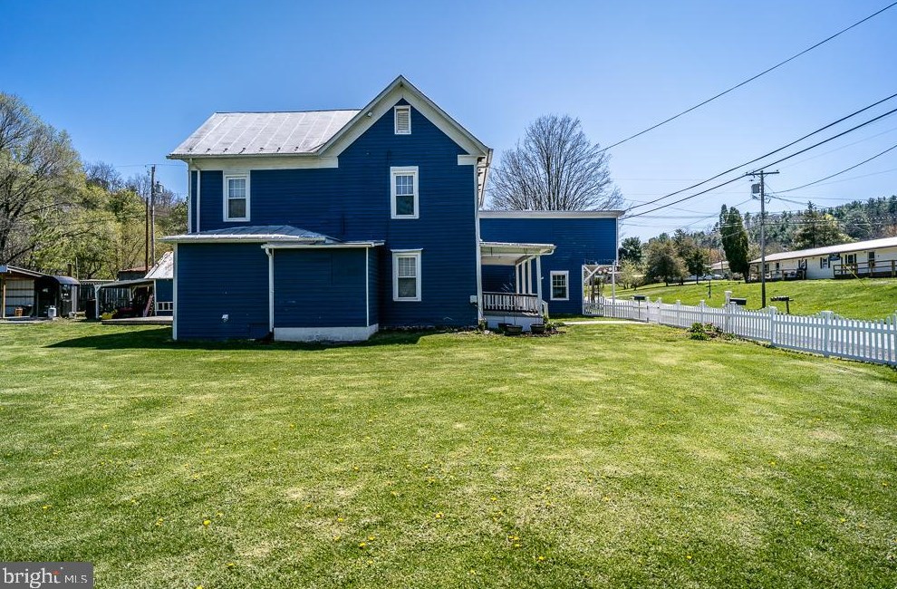 11899 Blue Gray Trl, Brandywine WV  26802-8011 exterior