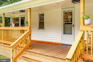 61 Gdn Grv Ln, Brandywine, WV 26802 - Photo 3