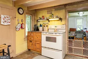 61 Gdn Grv Ln, Brandywine, WV 26802 - Photo 13