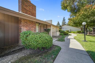 140 Touchstone Place - Photo 1