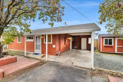 30 E Thomson Avenue - Photo 1