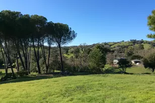 369 Deer Path Dr, Geyserville, CA 95441 - Photo 1