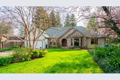 208 Auburn Way, Vacaville, CA 95688 - Photo 1