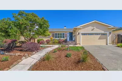 112 Eastside Circle, Petaluma, CA 94954 - Photo 1