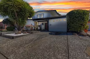 2114 Russell St, Napa, CA 94559 - Photo 1