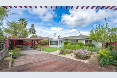 105 Hawthorn Way, San Rafael, CA 94903 - Photo 1
