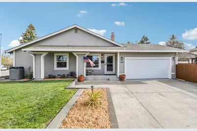 649 S Ely Boulevard, Petaluma, CA 94954 - Photo 1