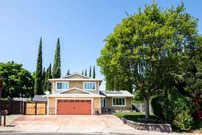 520 Moss Court, Vacaville, CA 95687 - Photo 1