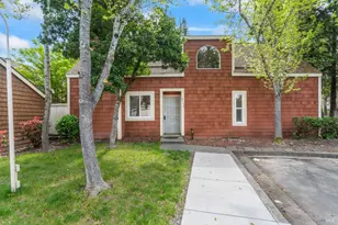 2754 Lakeview Dr, Santa Rosa, CA 95405 - Photo 1