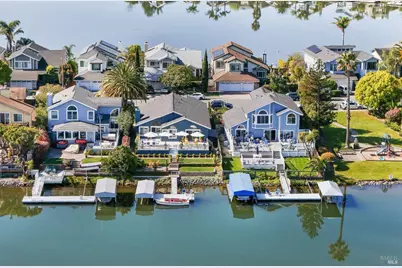 151 Del Oro Lagoon, Novato, CA 94949 - Photo 1