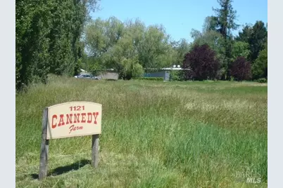 1121 Ludwig Avenue, Santa Rosa, CA 95407 - Photo 1