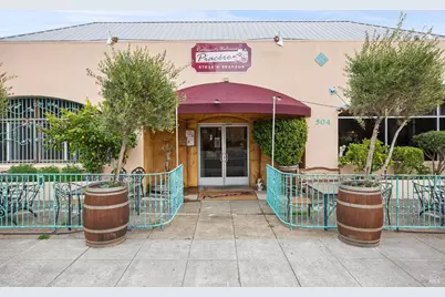 504 N Cloverdale Boulevard, Cloverdale, CA 95425 - Photo 1