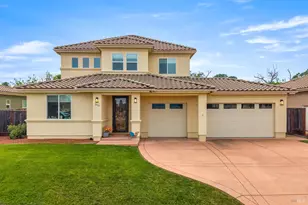 295 Katie Ct, Lakeport, CA 95453 - Photo 1