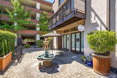 527 Mendocino Avenue #F, Santa Rosa, CA 95401 - Photo 1