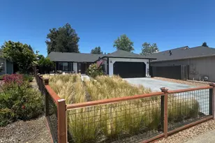 919 W Starburst Ct, Windsor, CA 95492 - Photo 1