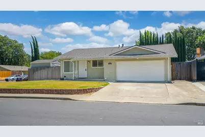 472 Beelard Drive, Vacaville, CA 95687 - Photo 1