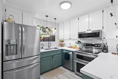 711 Racquet Club Circle, Rohnert Park, CA 94928 - Photo 1