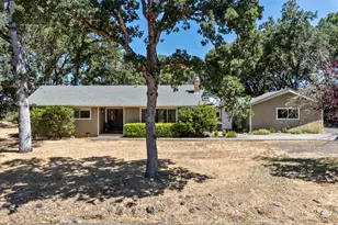 1620 Deerwood Dr, Ukiah, CA 95482 - Photo 1