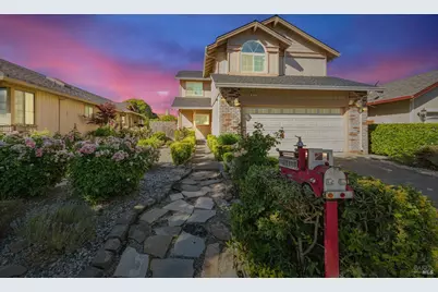 827 Stillson Drive, Petaluma, CA 94954 - Photo 1