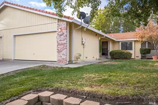 158 Bryce Way, Vacaville, CA 95687 - Photo 1