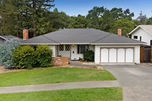 33 Kenwood St, Napa, CA 94558 - Photo 1