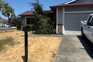 639 Fulmar Dr, Suisun City, CA 94585 - Photo 1