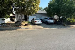 140 Oak Manor Ct, Ukiah, CA 95482 - Photo 1