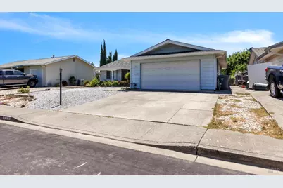 159 Isle Royale Circle, Vacaville, CA 95687 - Photo 1