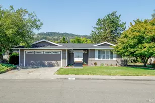 137 Valley Lakes Dr, Santa Rosa, CA 95409 - Photo 1