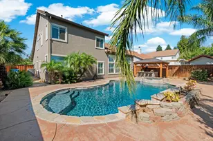 807 Kells Cir, Vacaville, CA 95688 - Photo 1