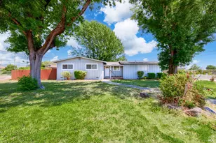 401 Arlen Dr, Rohnert Park, CA 94928 - Photo 1
