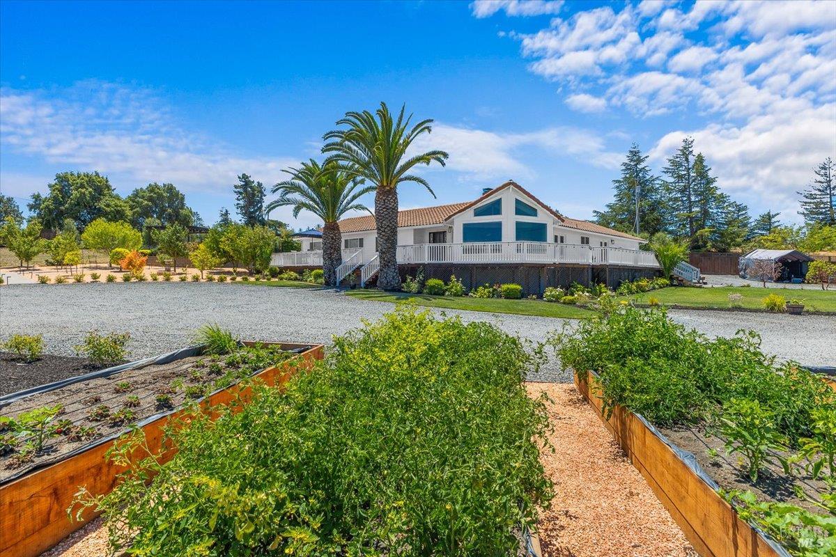 1660 Old Adobe Rd, Petaluma, CA 94954 - MLS 325066803 - Coldwell Banker