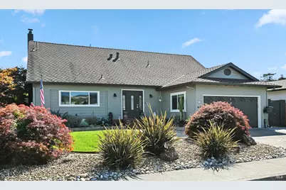 38 Eastside Circle, Petaluma, CA 94954 - Photo 1