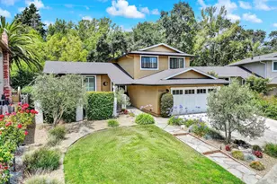 1040 Round Hill Cir, Napa, CA 94558 - Photo 1