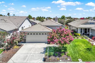 206 Heirloom Court, Vacaville, CA 95687 - Photo 1