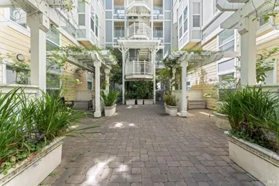 655 12th Street #311, Oakland, CA 94607 - Photo 1
