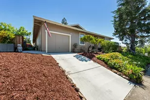 695 Montclair Dr, Santa Rosa, CA 95409 - Photo 1