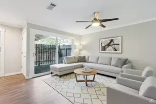 141 Roundtree Blvd, San Rafael, CA 94903 - Photo 1