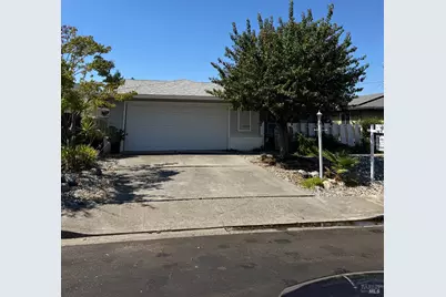 122 Carlsbad Circle, Vacaville, CA 95687 - Photo 1