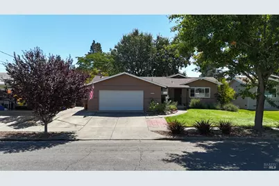 1605 Sequoia Street, Napa, CA 94558 - Photo 1