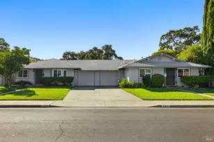 580 Edgewood Dr, Vacaville, CA 95688 - Photo 1