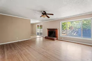 566 Stella Dr, Ukiah, CA 95482 - Photo 1