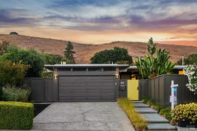 576 Wakerobin Lane, San Rafael, CA 94903 - Photo 1