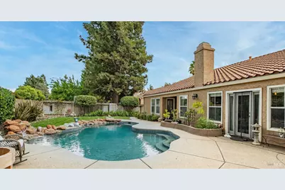 431 Stanford Street, Vacaville, CA 95687 - Photo 1