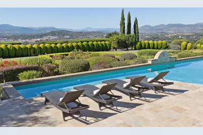 215 Kreuzer Lane, Napa, CA 94559 - Photo 1