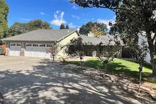 1057 Davis St, Vacaville, CA 95687 - Photo 1